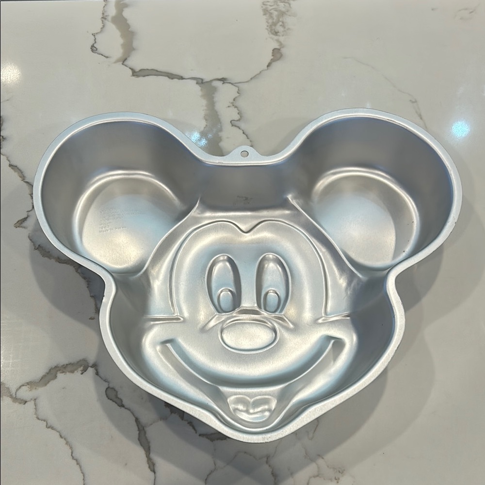 Wilton Silver Mickey Mouse Cake Pan